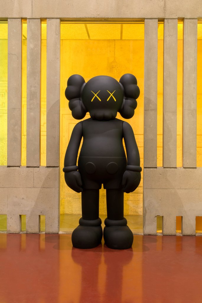 artcurial-2-kaws-companion-original-fake-2010-artcurial